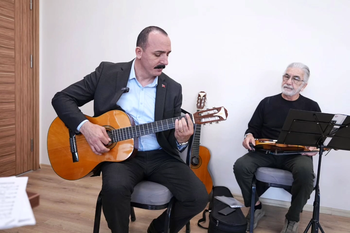 Antalya Konyaaltı Belediyesi, Sanatsever Vatandaşlarla Buluştu