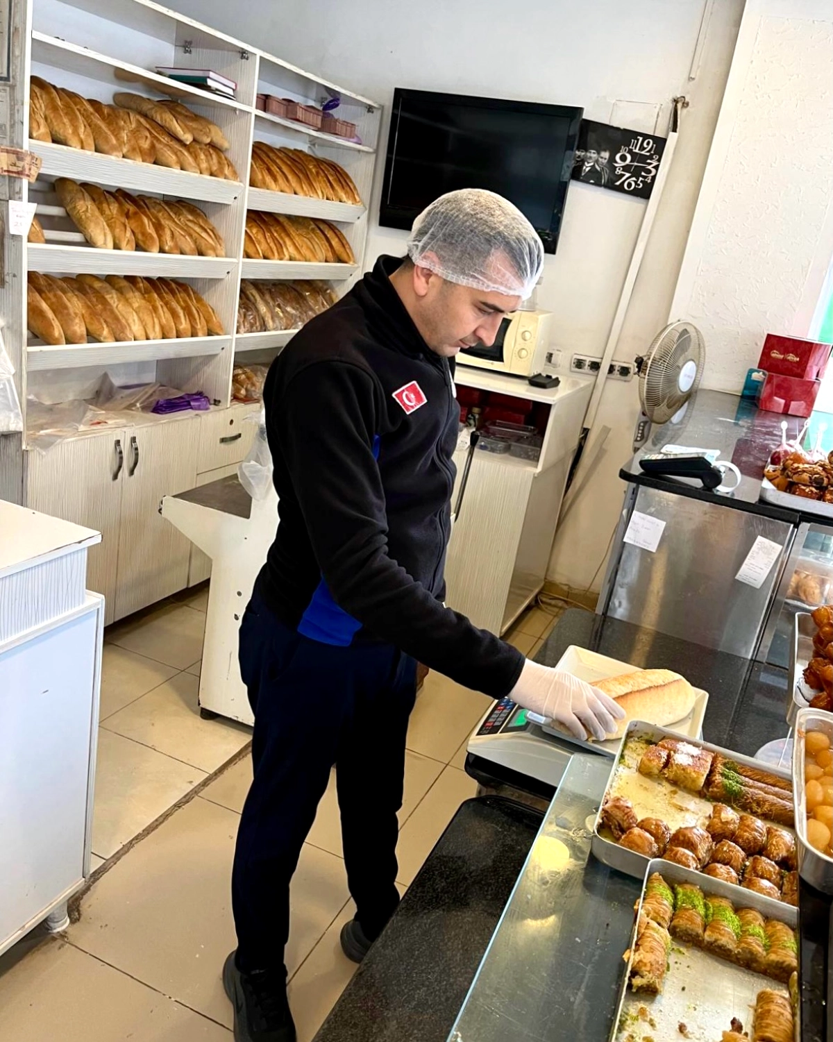 Manavgat Belediyesi Zabıta Ekipleri Ruhsatsız İşletmelere Operasyon Düzenledi