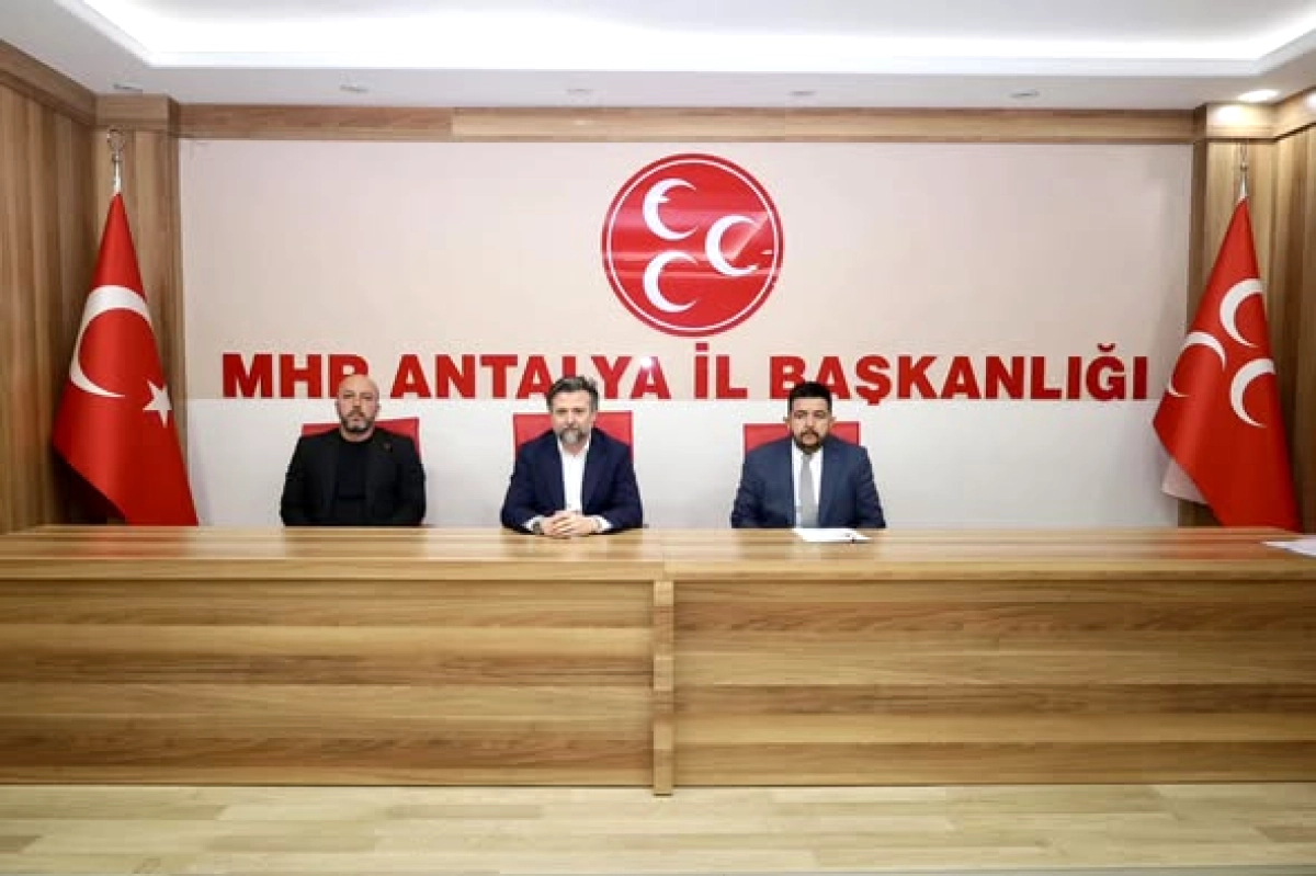 MHP Antalya İl Yönetimi Toplantısı Yaşandı: Sadullah Güneş Başkanlığında Şehir Gündemi Değerlendirildi