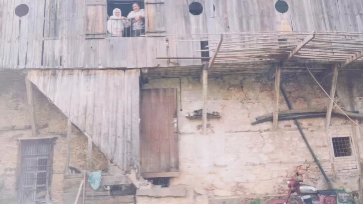 Alanya’da 200 Yıllık Konakta Büyüyen Kadının Hikayesi YouTube’da