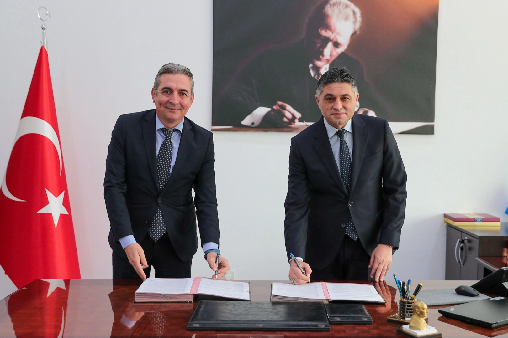 Aliağa Belediyesi Personeline 75 Bin TL Promosyon: Halkbank İhaleyi Kazandı