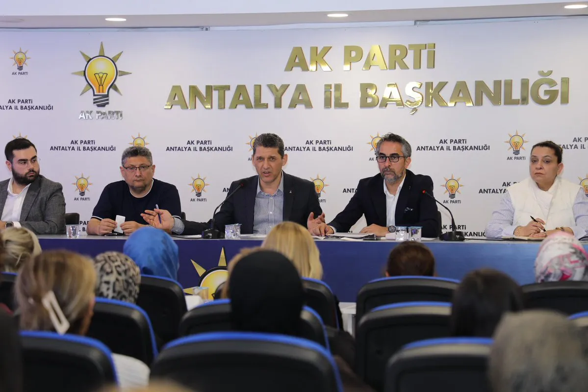 Antalya AK Parti’de İl Yürütme ve Danışma Meclisi Toplantıları