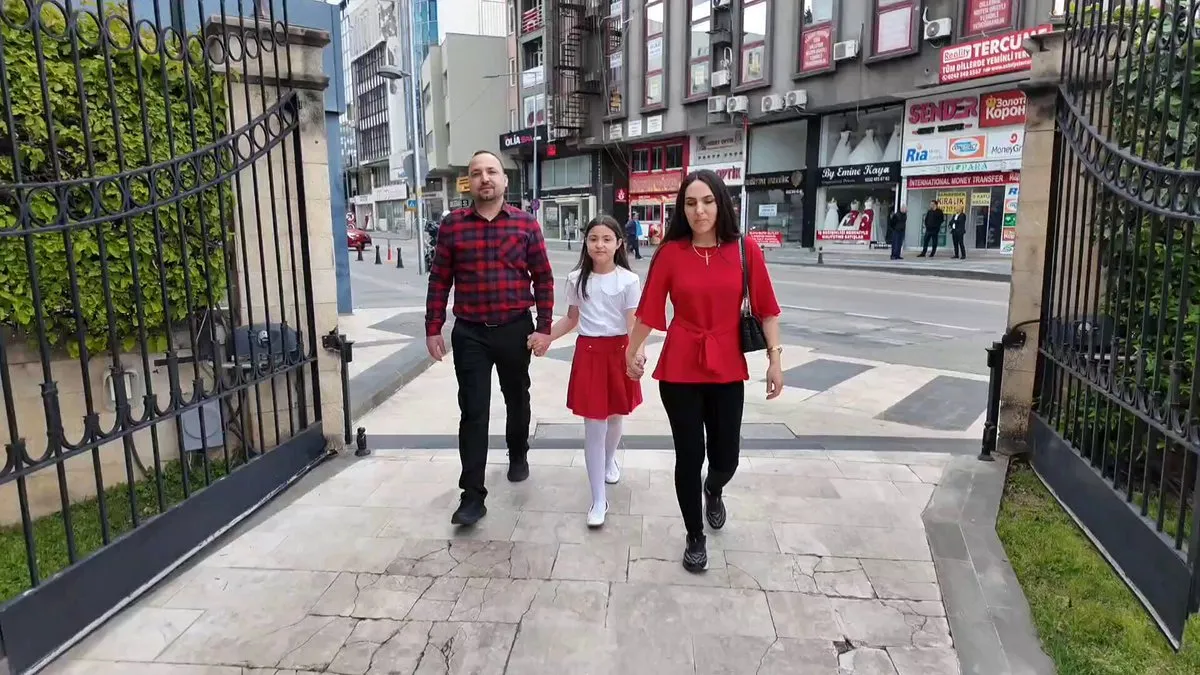 Antalya Valisi Karsavurdan’dan 23 Nisan Mesajı