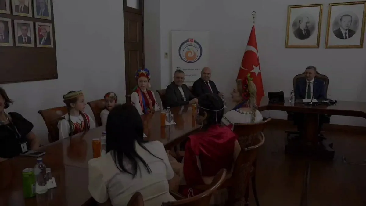 Antalya’da Eğitim Heyeti Valilikte: Çocuk Festivali İçin Görüşüldü