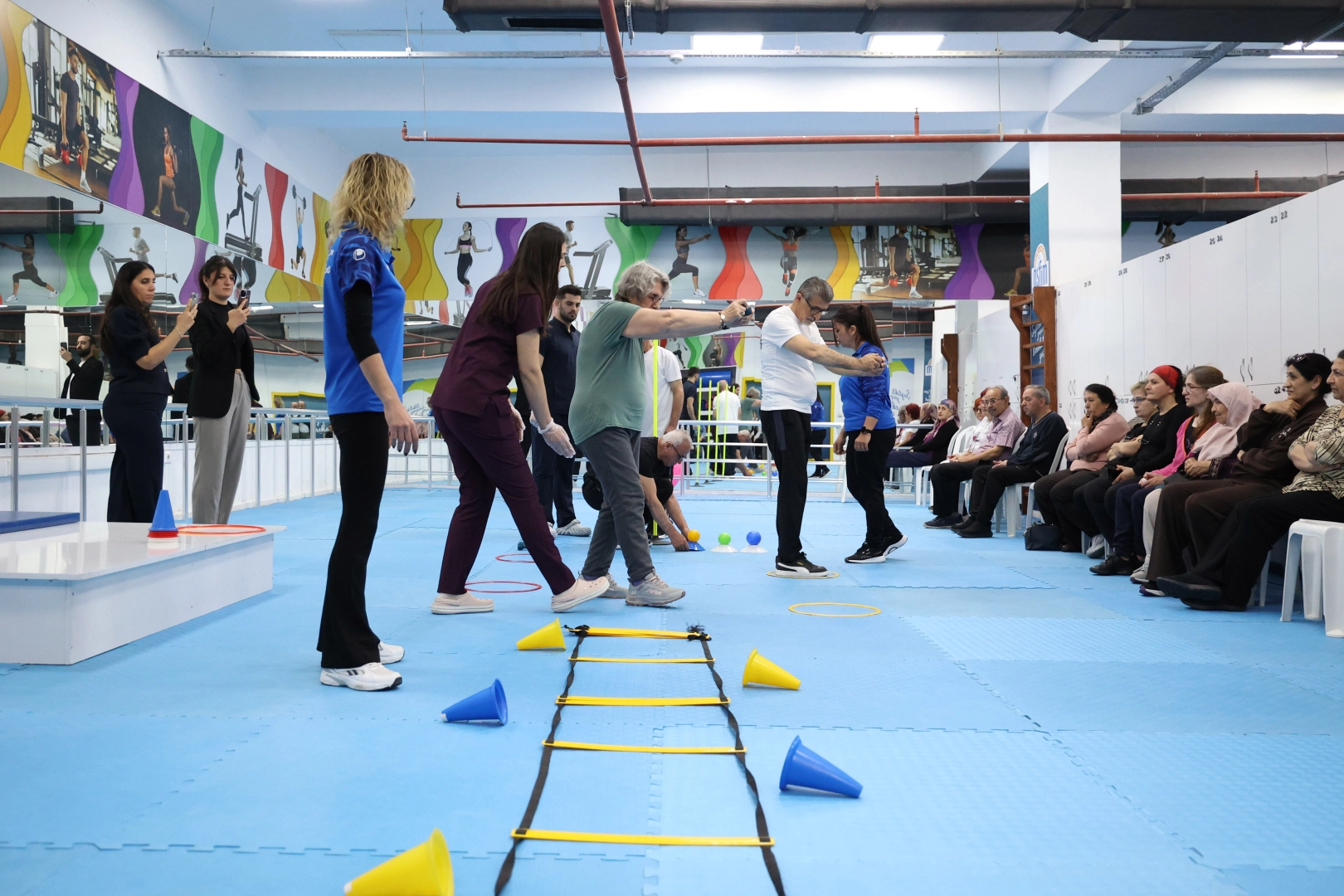 Antalya’da Parkinson Hastalarına Egzersiz Eğitimi Verildi