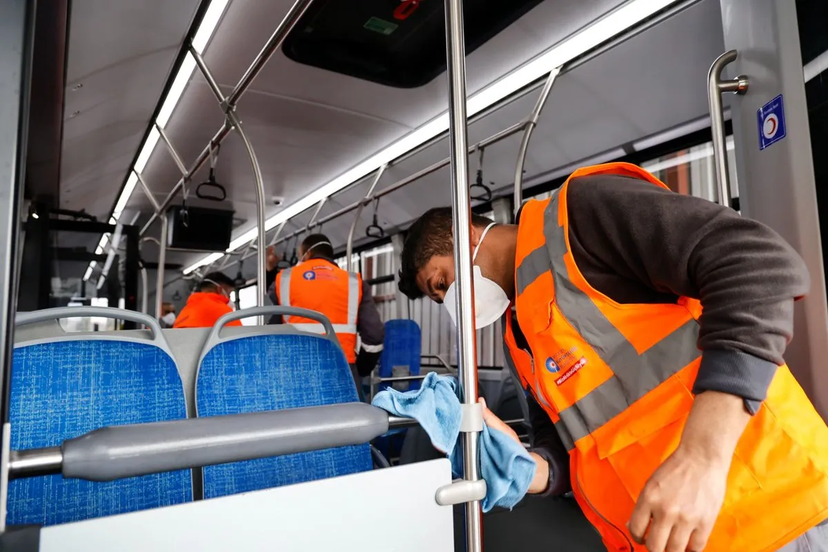 Antalya’da Toplu Ulaşım Araçları Her Gün Nasıl Dezenfekte Ediliyor?