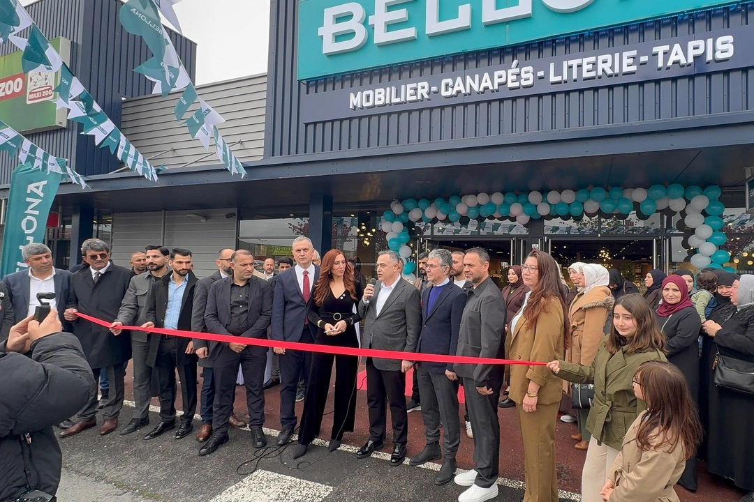 Bellona Paris’te 800 Metrekarelik Mağaza Açtı