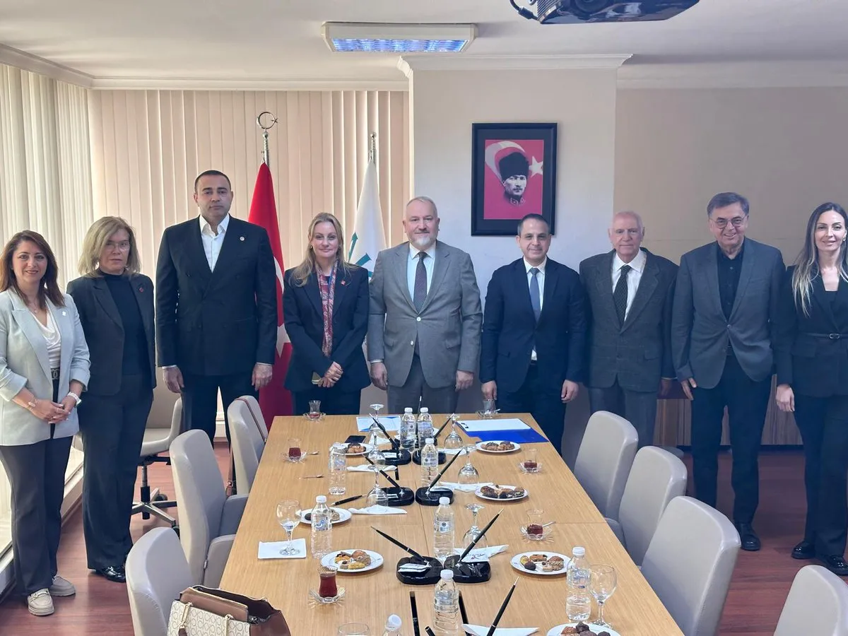 CHP Heyeti AKTOB’la Görüştü: Antalya Turizmi Masada