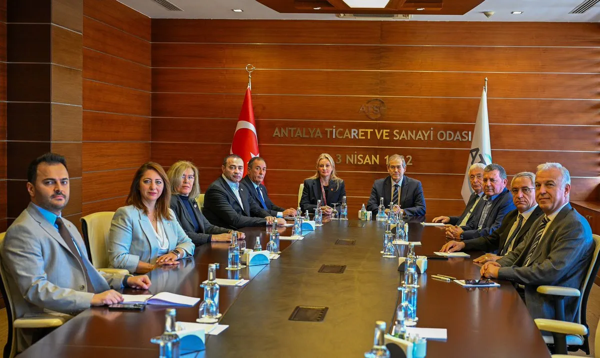 CHP Heyeti ATSO’da Antalya’nın Turizm Sorunlarını Masaya Yatırdı