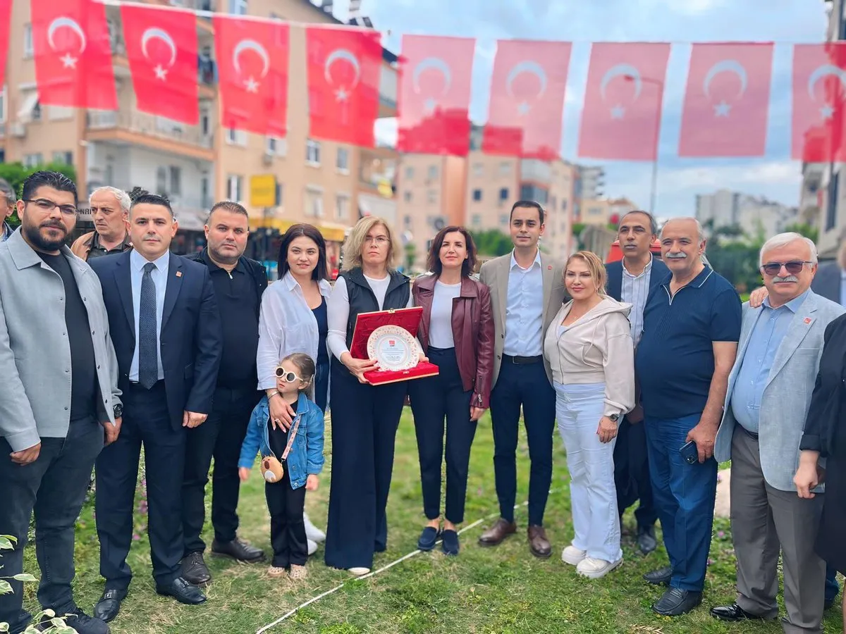 CHP’li İsimler Yeşilbahçe’de Bahar Etkinliğinde Buluştu