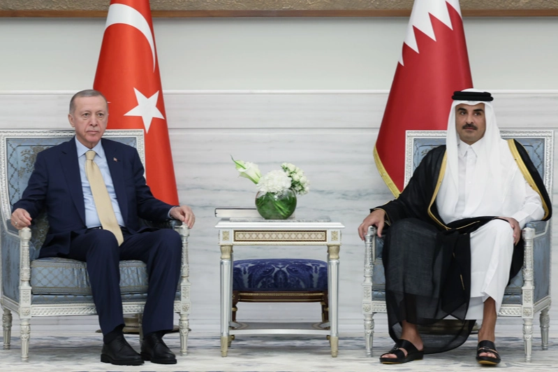 Cumhurbaşkanı Erdoğan ile Katar Emiri Al Sani, İran’daki ateşkesi görüştü