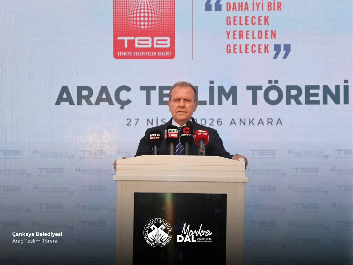 Döşemealtı Belediyesi’ne TBB’den Kazıcı Yükleyici Desteği