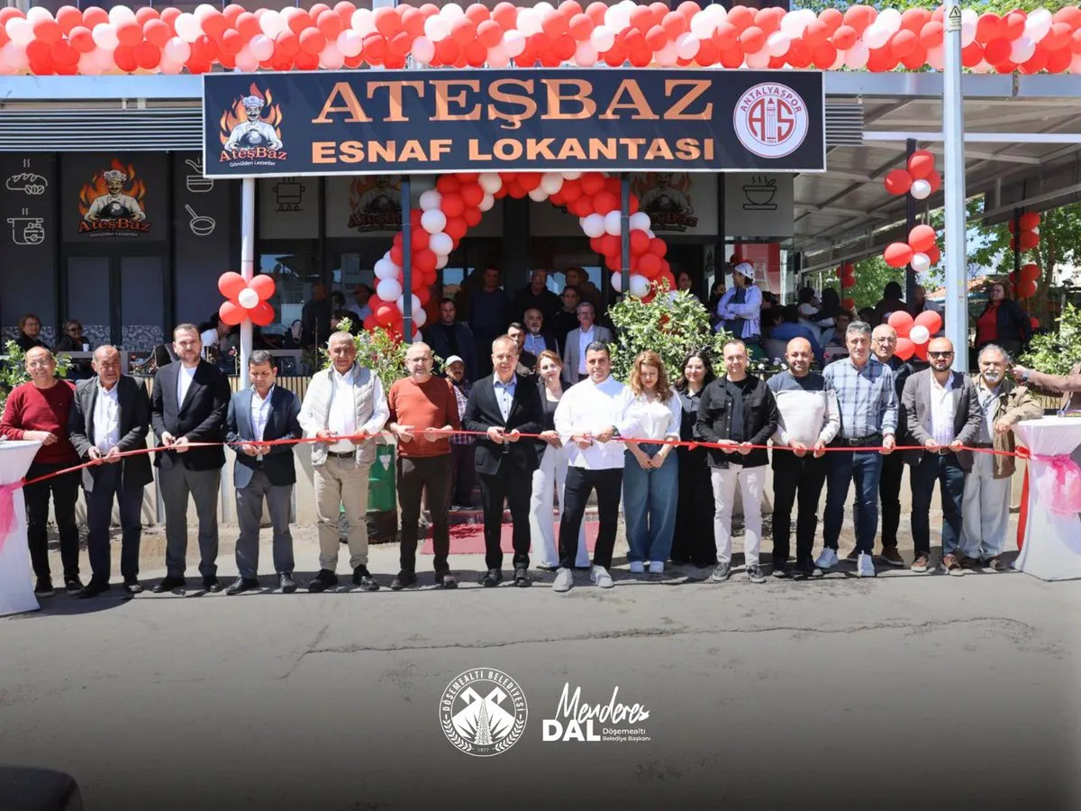 Döşemealtı’nda Ateşbaz Ev Yemekleri Açıldı: Başkan Dal ve Muhtarlar Katıldı