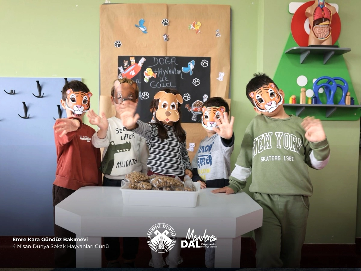 Döşemealtı’nda Minik Eller Sokak Hayvanları İçin Seferber Oldu