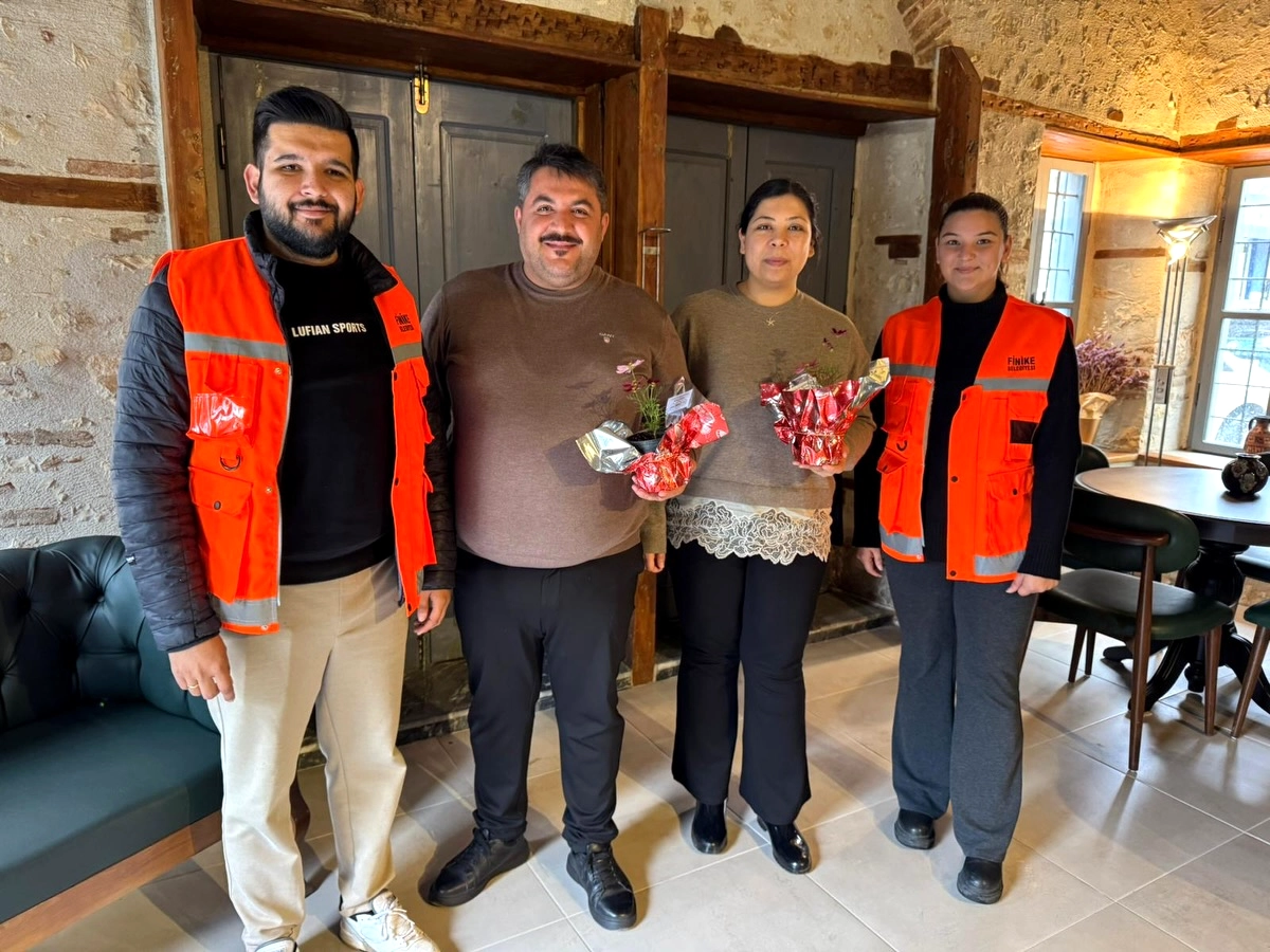 Finike Belediyesi’nden Anlamlı Avukatlar Günü Kutlaması