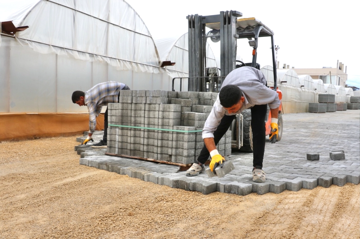 Kaş Belediyesi, Çavdır Mahallesi’nde Modern Yol Çalışmalarını Sürdürüyor