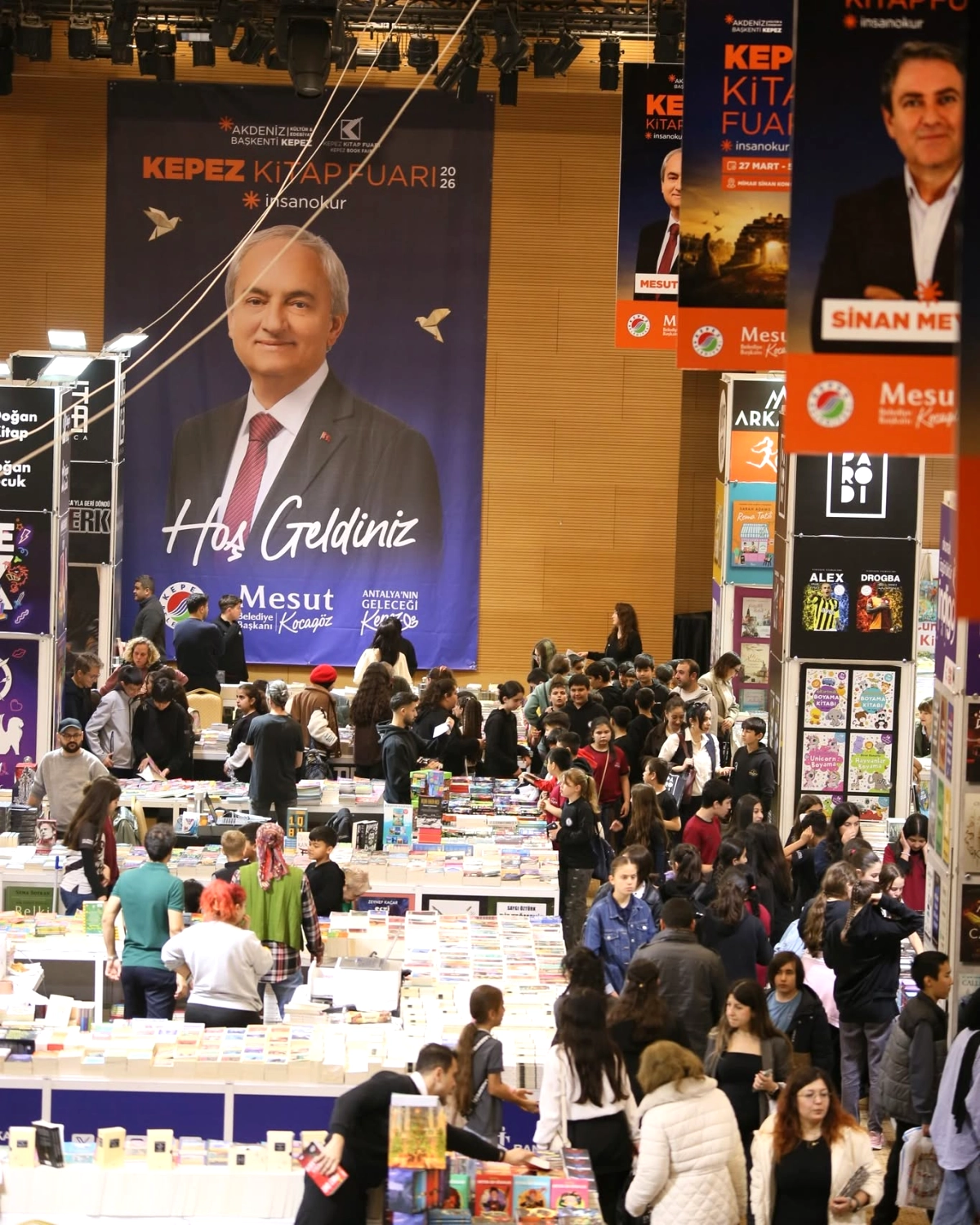 Kepez Kitap Fuarı Dolup Taşıyor: Son Gün 5 Nisan’da!