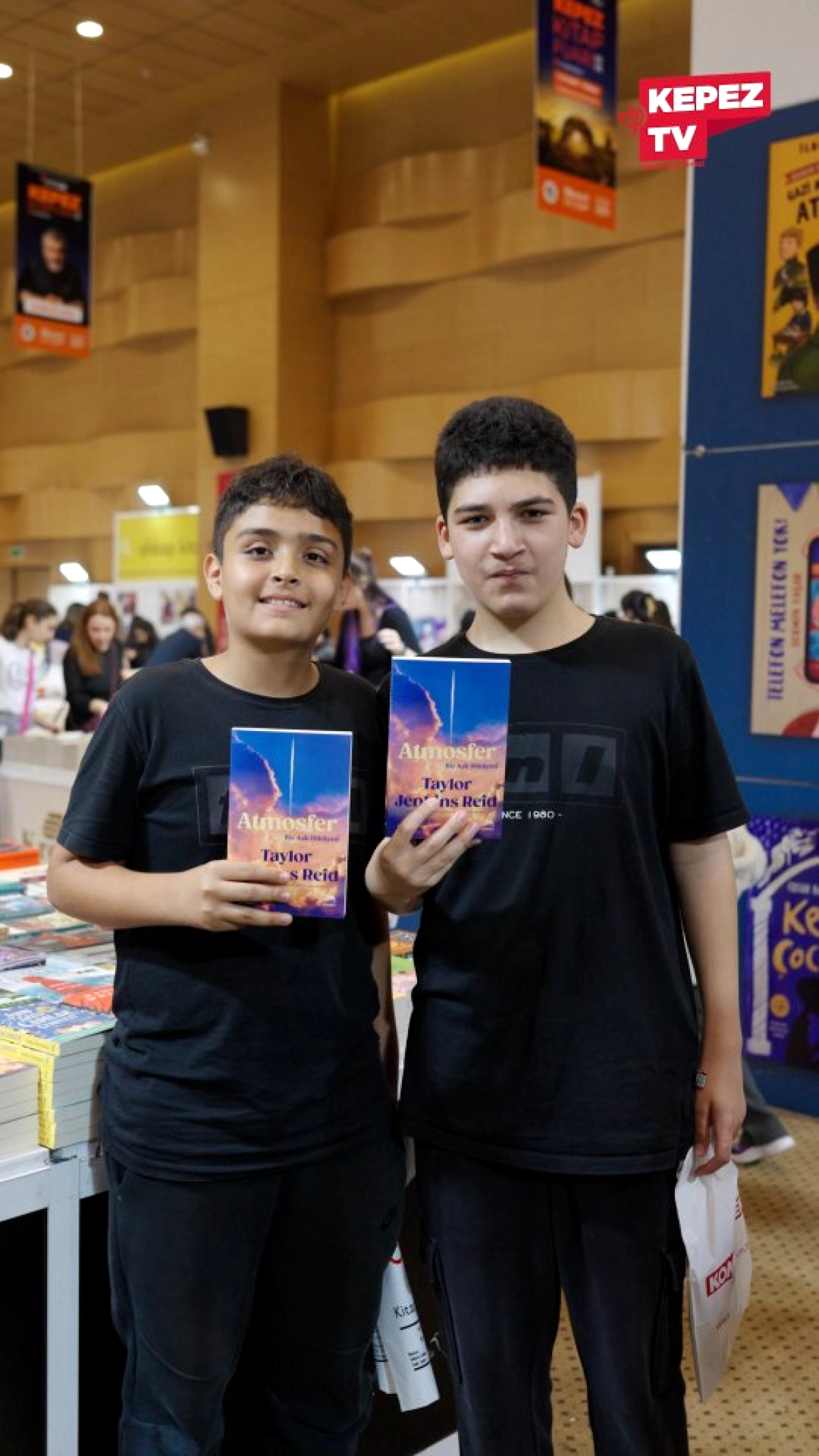 Kepez Kitap Fuarı Son Gününe Doğru: 5 Nisan’a Kadar Kitap Severleri Bekliyor