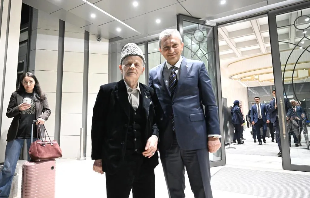 Kırım Tatar Milli Lideri Kırımoğlu Antalya’da