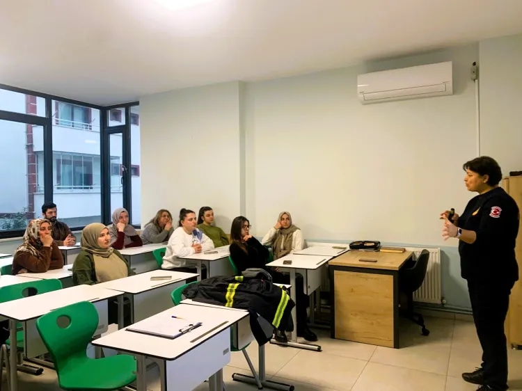 Kocaeli’de Bilgievleri Personeli Yangınla Mücadeleye Hazırlanıyor