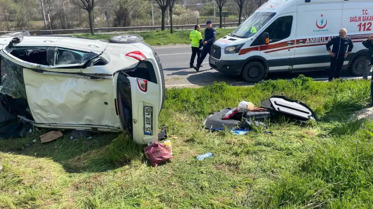 Korkutan Kaza: Otomobil Devrildi, 2 Yaralı