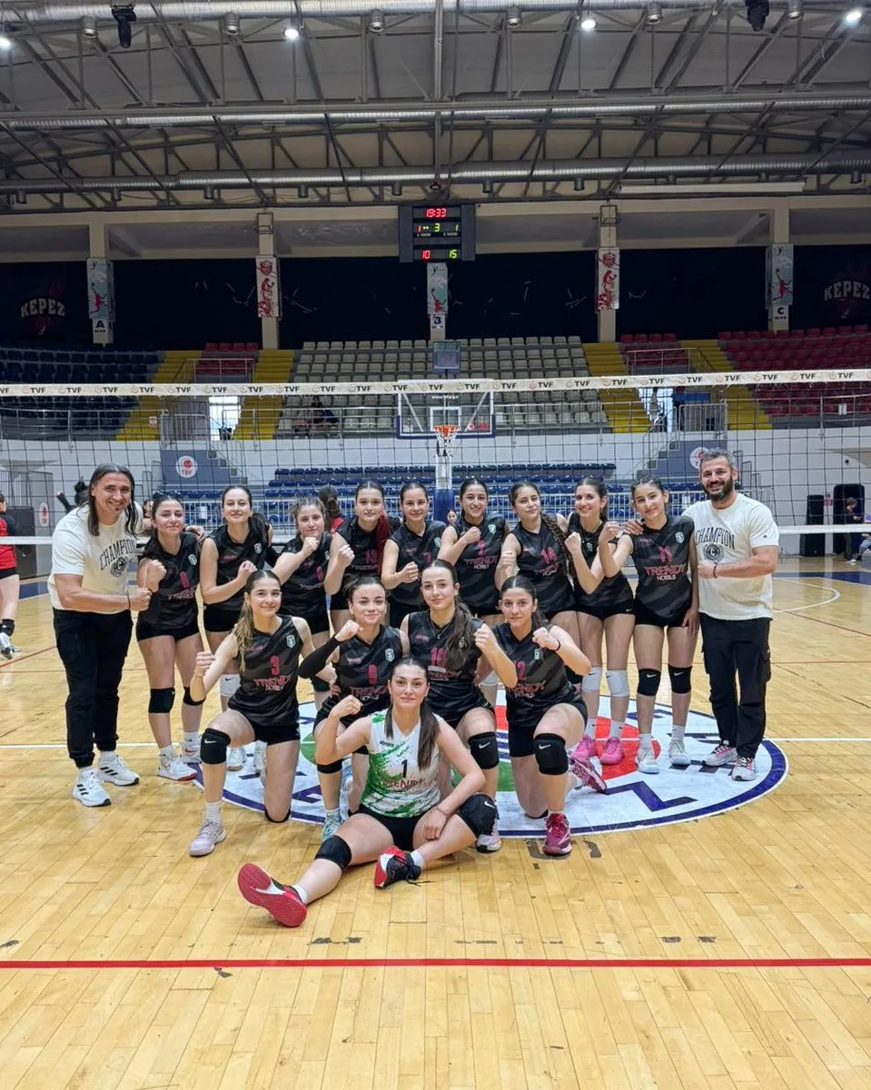 Manavgat Genç Kızlar Voleybol Takımı Finalde: Üst Üste İkinci Kez