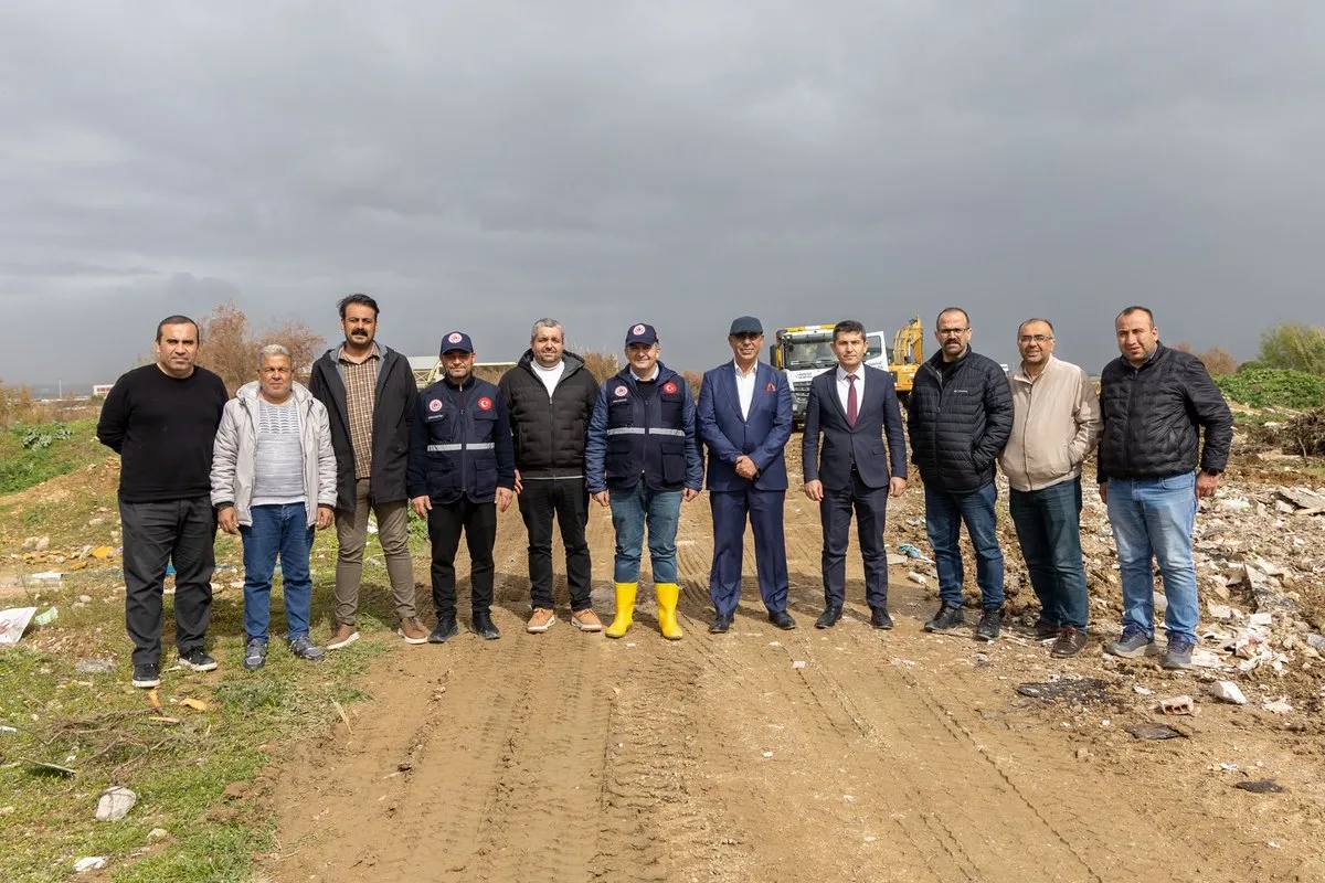 Manavgat Nehri’nde Temizlik: Ekipler Denizle Buluşma Noktasını Arındırıyor