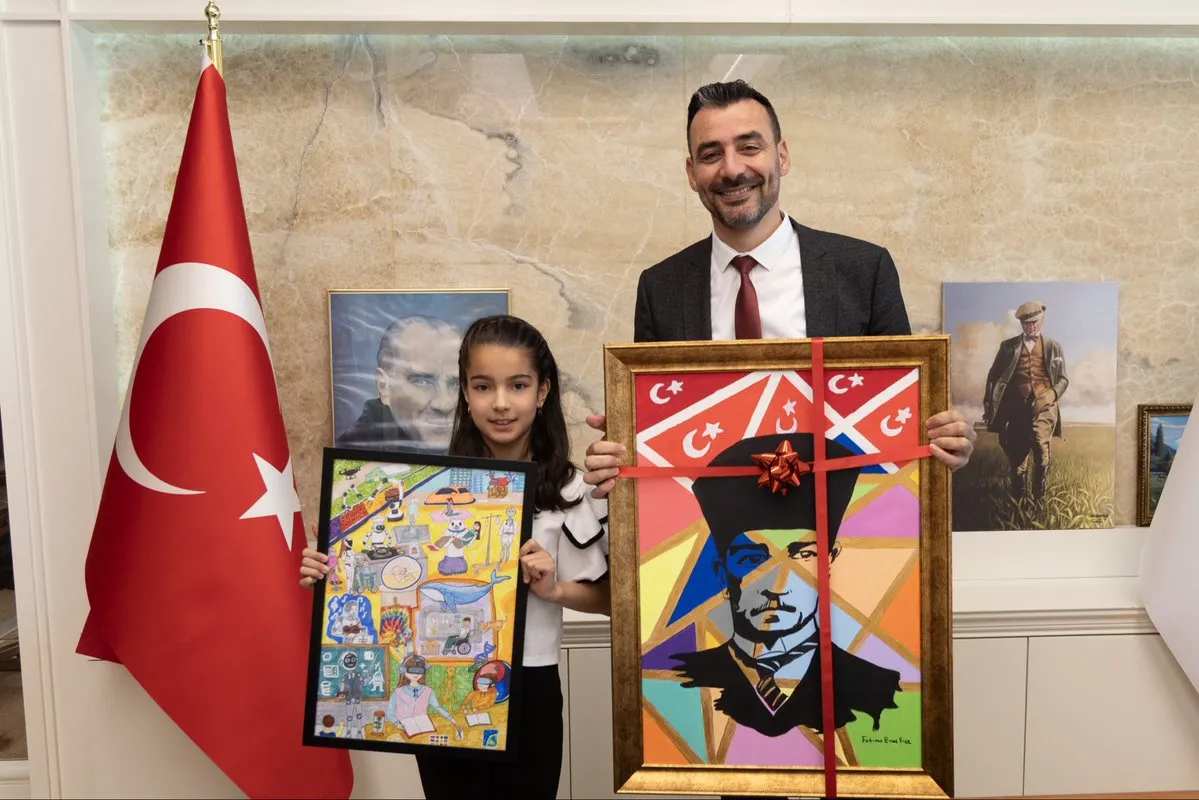 Manavgat’ın Gururu Dünya Birincisi Fatıma Erva Eren’den Belediyeye Ziyaret