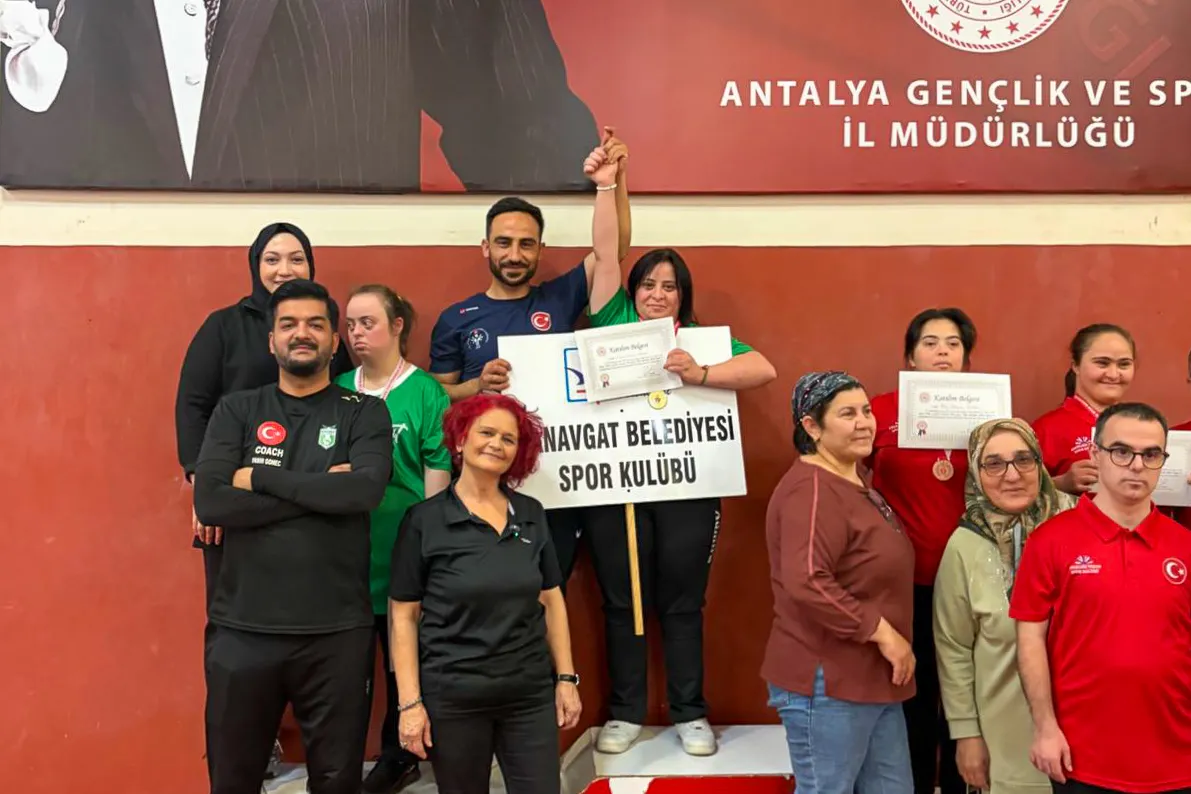 Manavgat’ın Özel Sporcuları Masa Tenisi Şampiyonasında Fark Yarattı