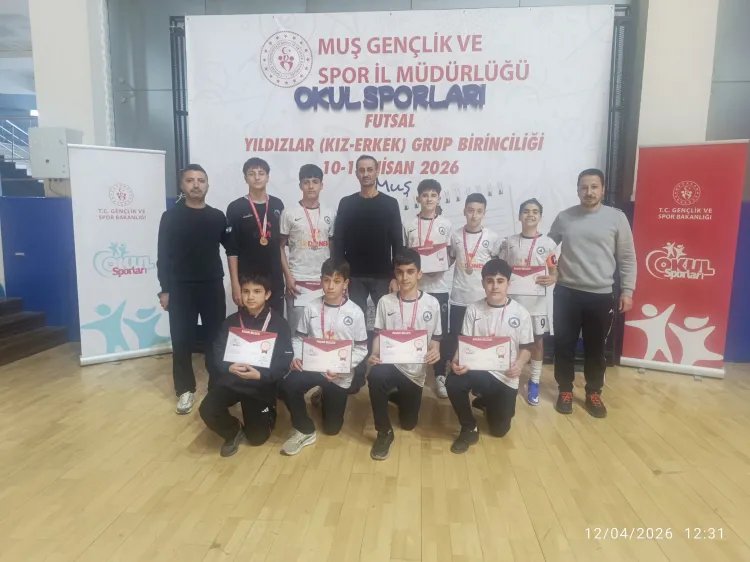 Mardin Kasımiye Ortaokulu Futsal Takımı Muş’ta Şampiyon