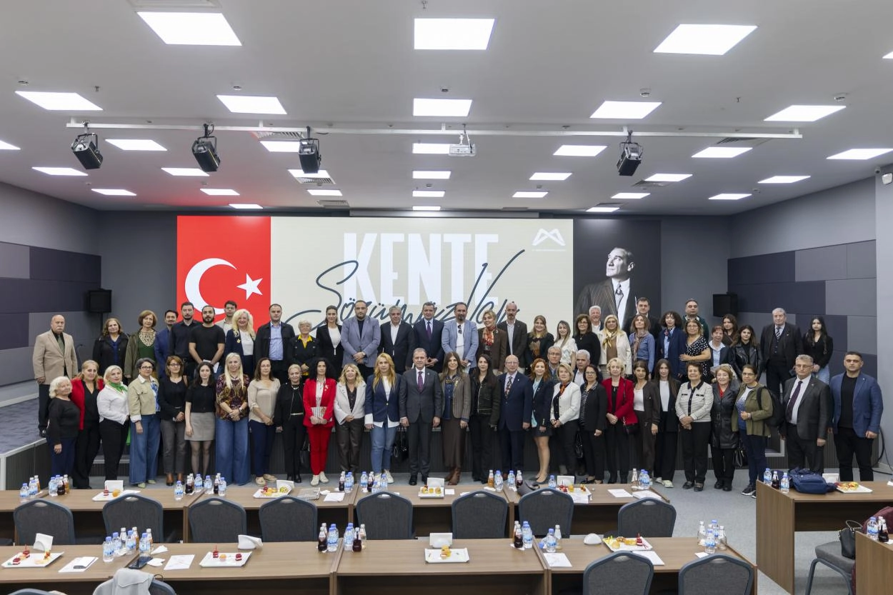 Mersin’de Katılımcı Demokrasi Buluşmaları: STK’lar Kent Yönetimine Sözünü Söyledi