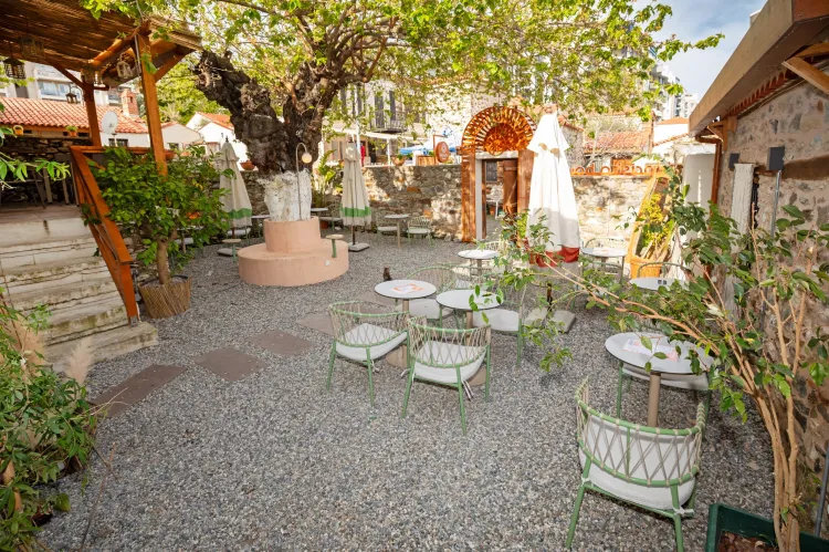 Narista Hayat 17 Nisan’da Açılıyor: Tarihi Yukarıköy’e Kahve Soluğu