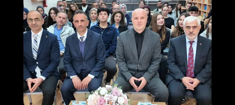 Sakarya’da Okul Kütüphaneleri ve Eğitimdeki Rolü Masaya Yatırıldı