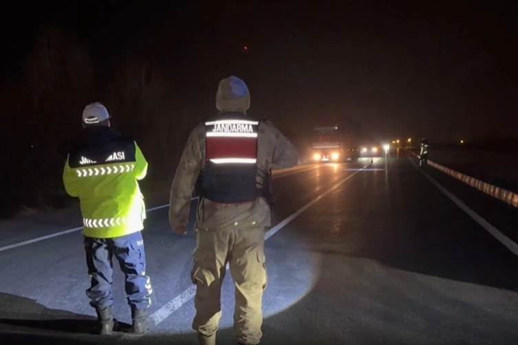 Van ve Hakkari’de 446 Kilogram Uyuşturucu Ele Geçirildi: 8 Şüpheli Yakalandı