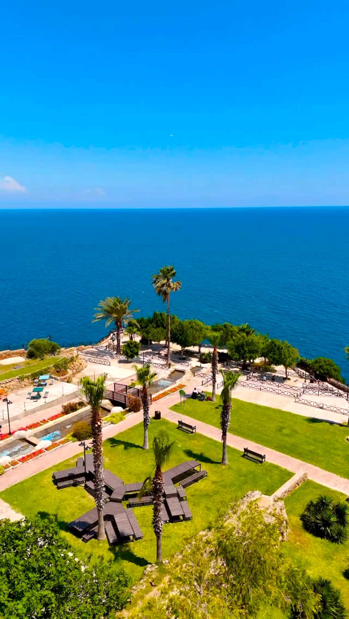 Antalya Muratpaşa Belediyesi Tesisleri: Akdeniz’in Mavisinde Huzur ve Lezzet