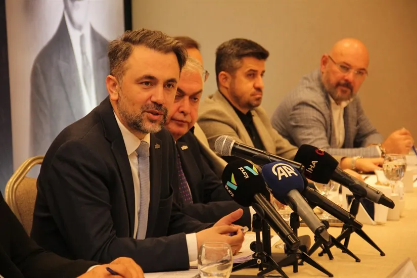 Batı Akdeniz İhracatı 1 Milyar Doları 5 Gün Erken Geçti