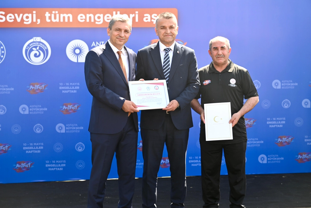 Demre’de Engelsiz Yaşam Alanı Açıldı