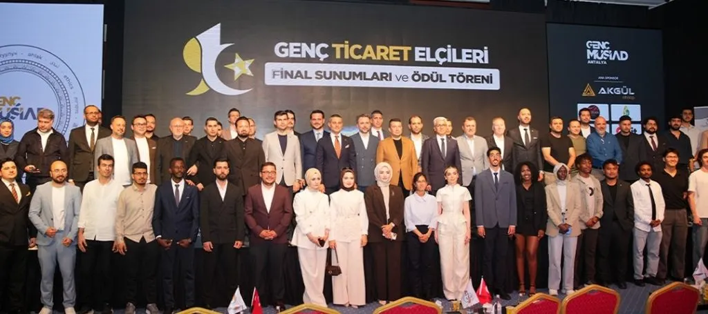 Genç Ticaret Elçileri Antalya’da Sahneye Çıktı: İş Dünyası ve Üniversite Buluştu