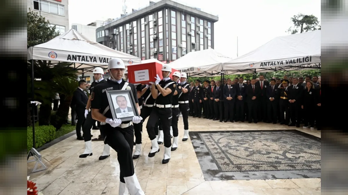 Antalya’da Hayatını Kaybeden Muratpaşa Kaymakamı İhsan Kara İçin Resmi Tören Düzenlendi