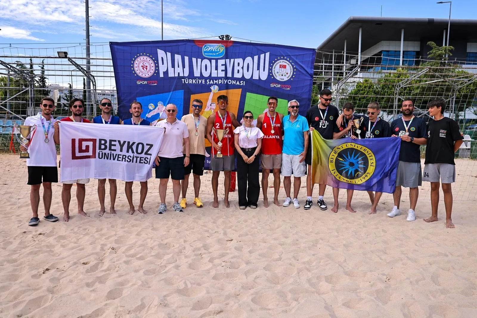 Akdeniz Üniversitesi Plaj Voleybolunda Türkiye Şampiyonu Oldu