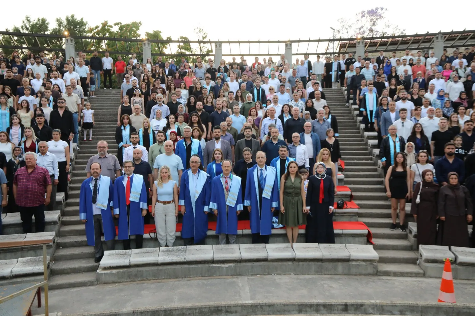 Akdeniz Üniversitesi Teknik Bilimler Meslek Yüksekokulu Mezunlarını Uğurladı