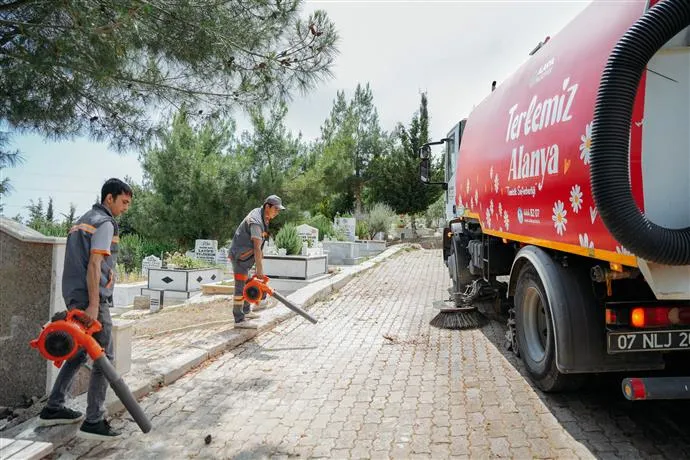Alanya Belediyesi Bayrama Hazır: Ekipler 7/24 Sahada
