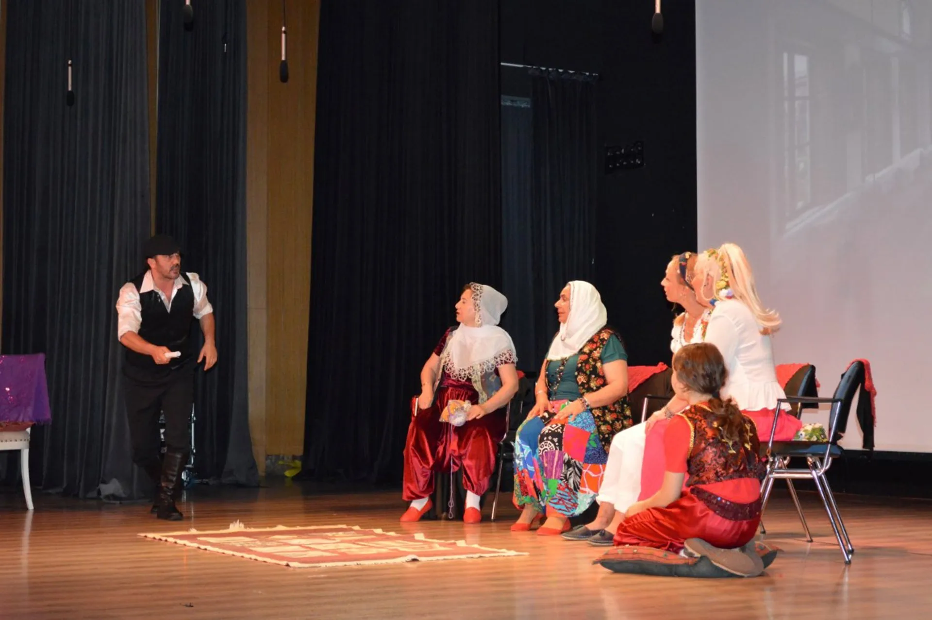 “Anadolu Güzellemesi 3: Miras” Konyaaltı’nda Sahnelendi