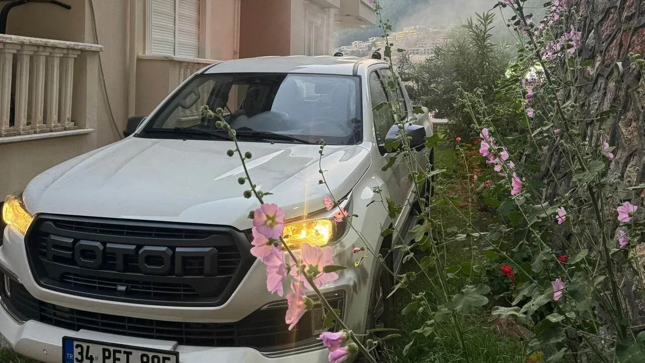 Antalya Büyükşehir Belediyesi’nden Alanya’da Kapsamlı Sinek Mücadelesi