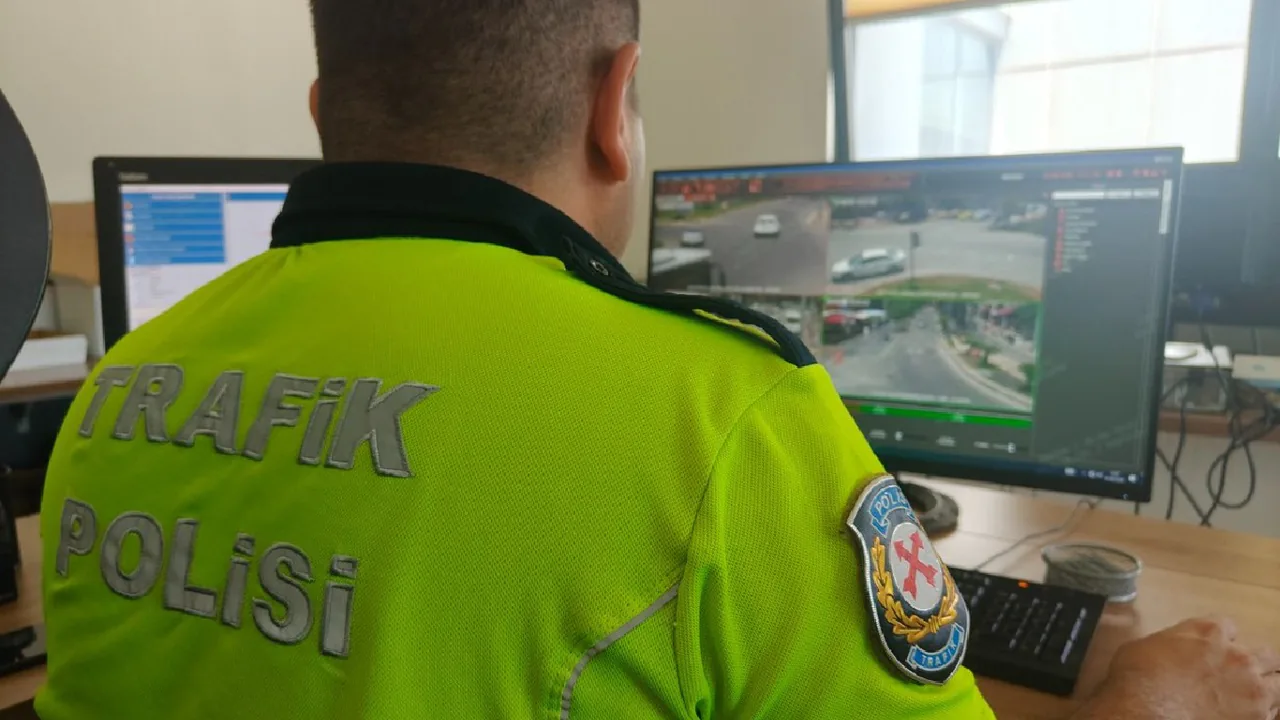Antalya’da Dijital Denetimlerle Binlerce Sürücüye Ceza Kesildi