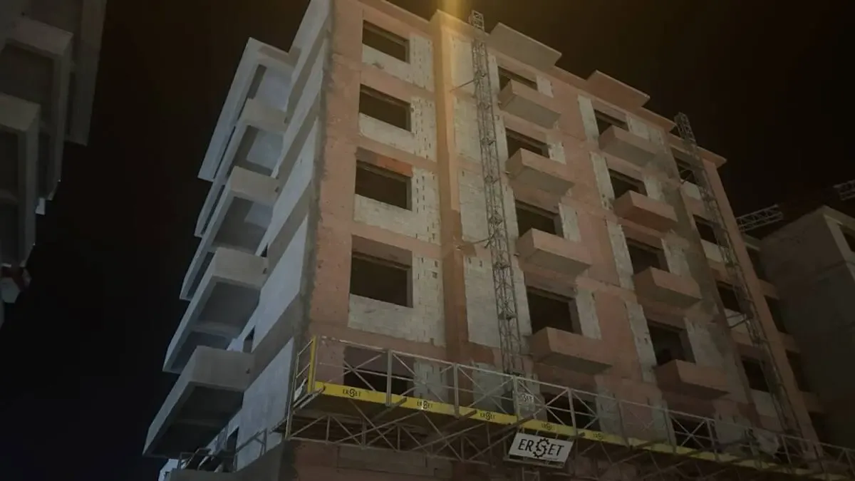 Hatay Arsuz’da İnşaat İşçisi Yüksekten Düşerek Yaşamını Yitirdi