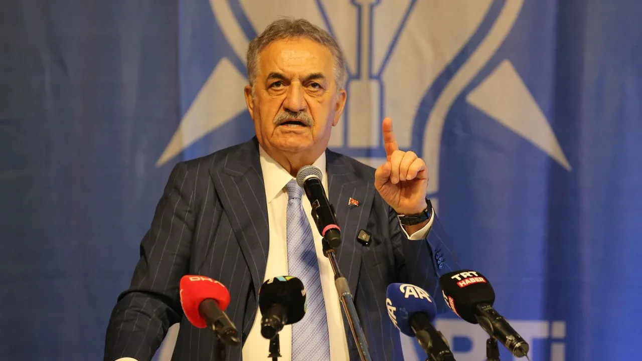 Hayati Yazıcı: Savunma Sanayiinde Dışa Bağımlılık Yüzde 20’ye Geriledi