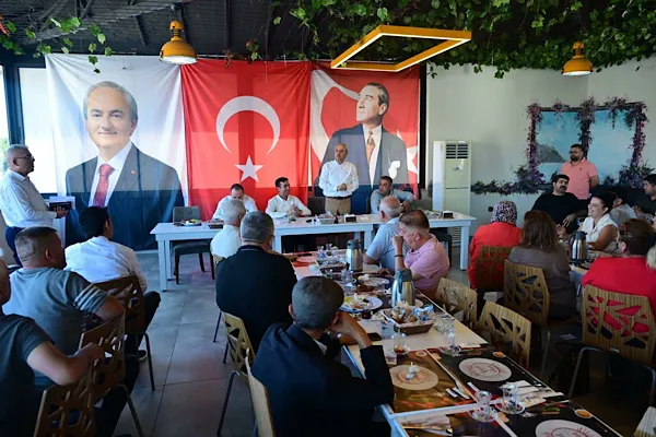 Kepez Belediyesi Mahalle Muhtarlarıyla İstişare Toplantısı Gerçekleştirdi