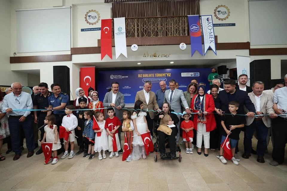 Kocaeli’de KO-MEK Karamürsel Sergisi ile Sosyal Dayanışma Vurgusu
