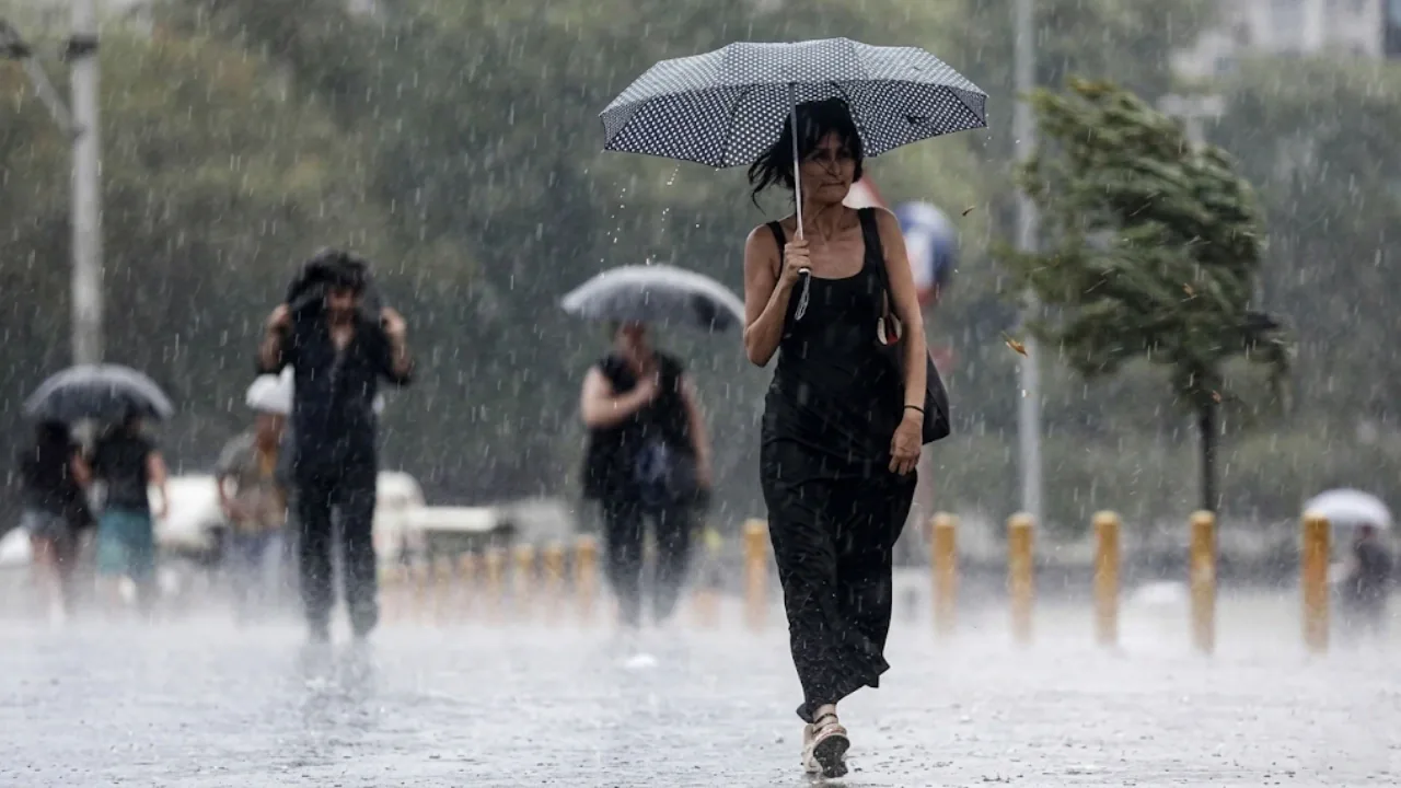 Meteoroloji’den Kuvvetli Fırtına ve Yağış Uyarısı: Rüzgar Hızı 70 Kilometreye Ulaşacak
